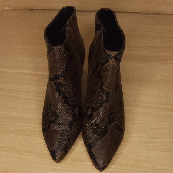 Kensie Brown Black Snake Print Ankle Boots 6.5 - Picture 2 of 7